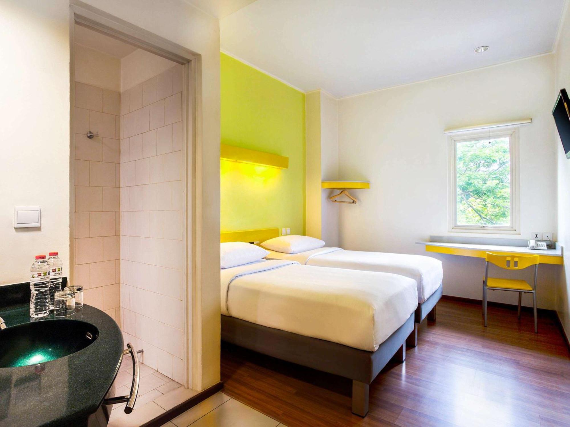 Ibis Budget Jakarta Menteng מראה חיצוני תמונה