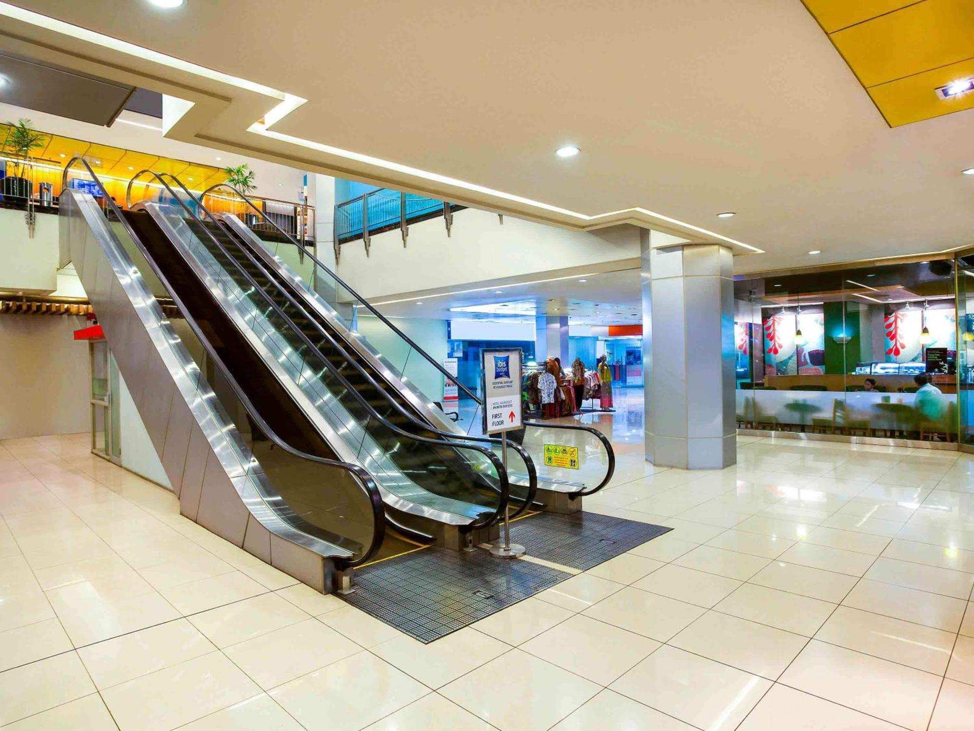 Ibis Budget Jakarta Menteng מראה חיצוני תמונה